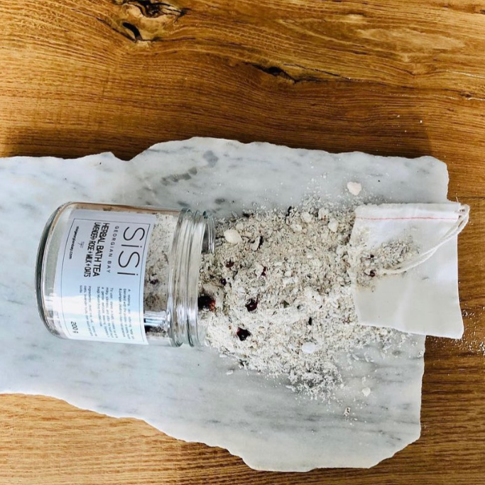 SiSi Gerogian BAy Herbal Bath Tea in a jar with reusable muslin bag