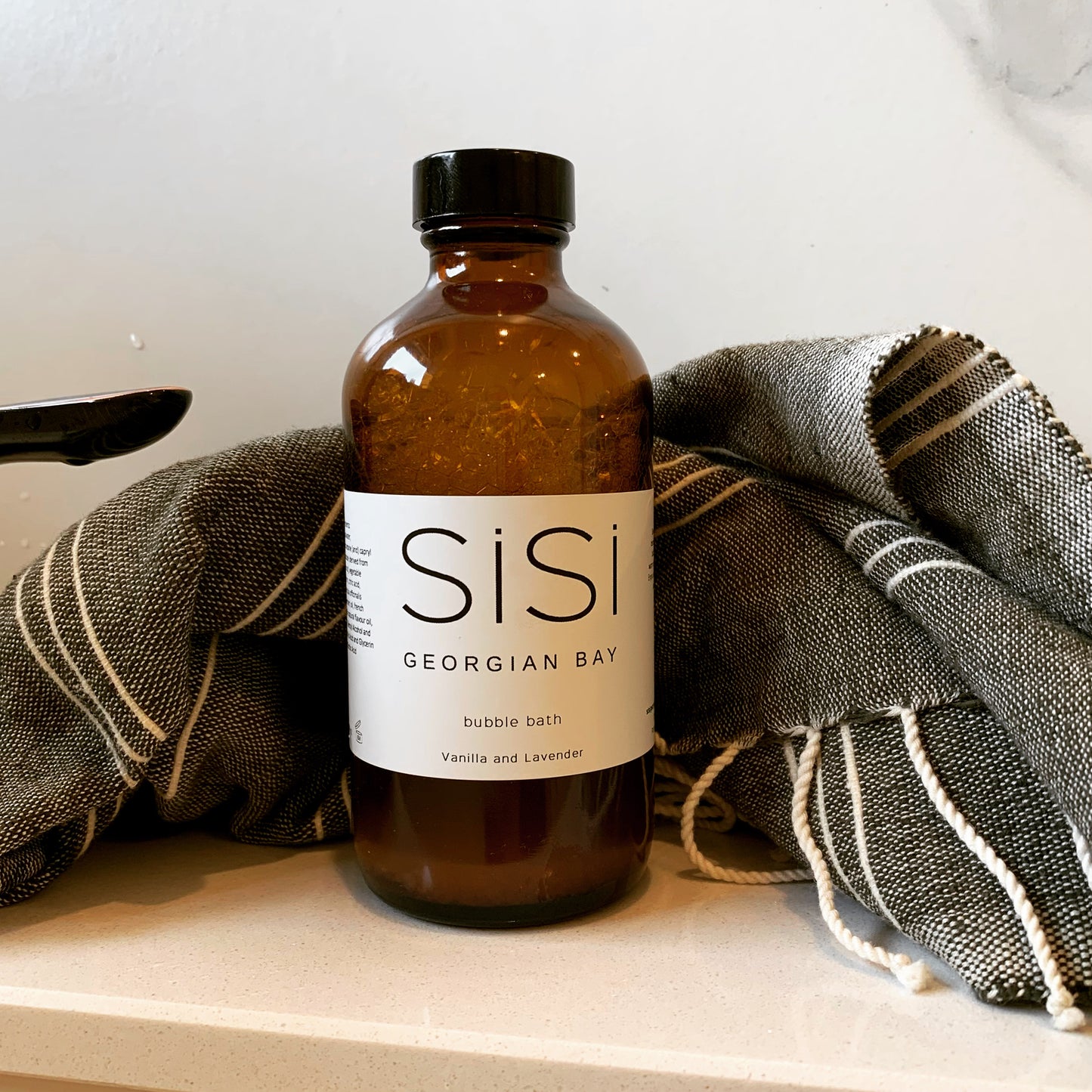 Enjoy bubbly aromatic bath-time with SiSi Georgian Bay's gentle Bubble Bath