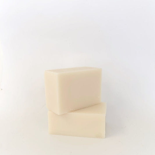 Natural skincare products - Natural Shampoo Bar - SiSi Georgian Bay. Hair Therapy Shampoo Bar is a rich and nourishing soap bar made with natural saponified vegetable oils, Hemp Seed Oil, and scented with an Essential Oil Blend of Tea Tree, Peppermint, Rosemary. This premium soap bar is an all-in-one bar for both hair and body that helps to treat dry scalp.