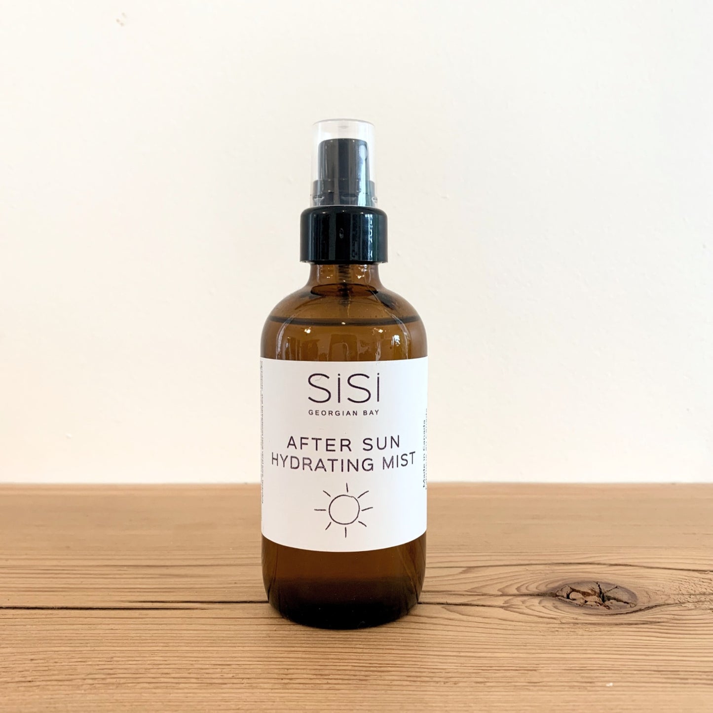 A lovely After Sun Hydrating Mist inspired by nature. Eco-friendly glass packaging with a mister top for easy application